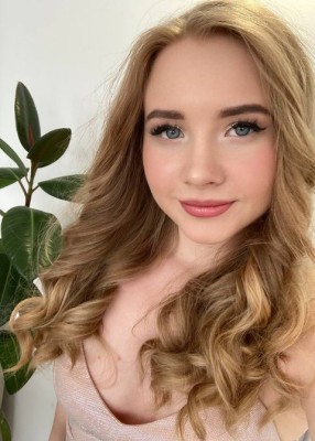 Проститутка Эвелина